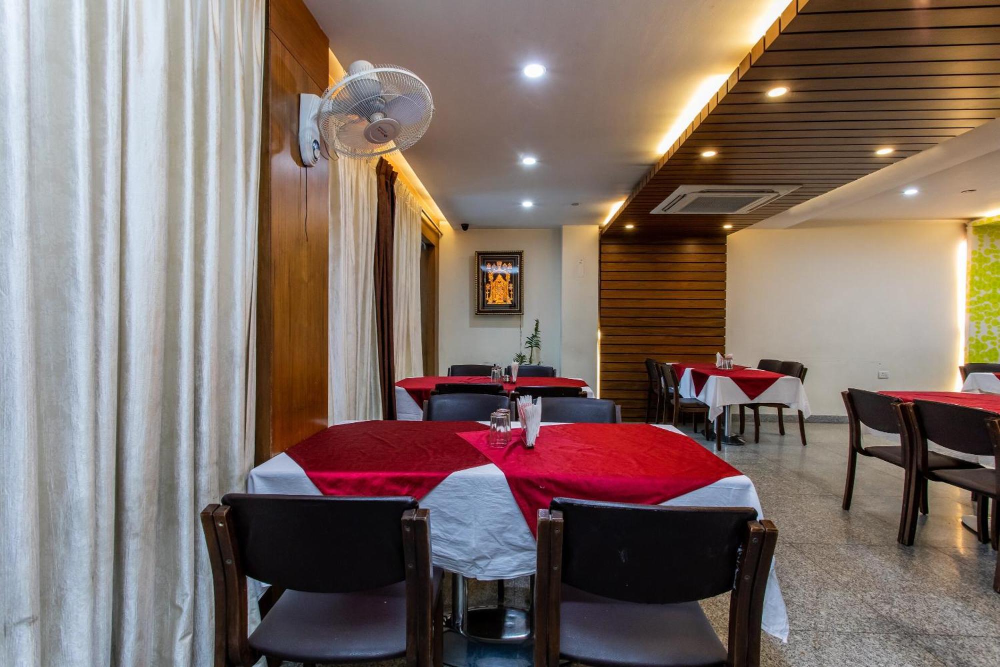 Super Hotel O Mohit Regency Bhopal Exteriör bild