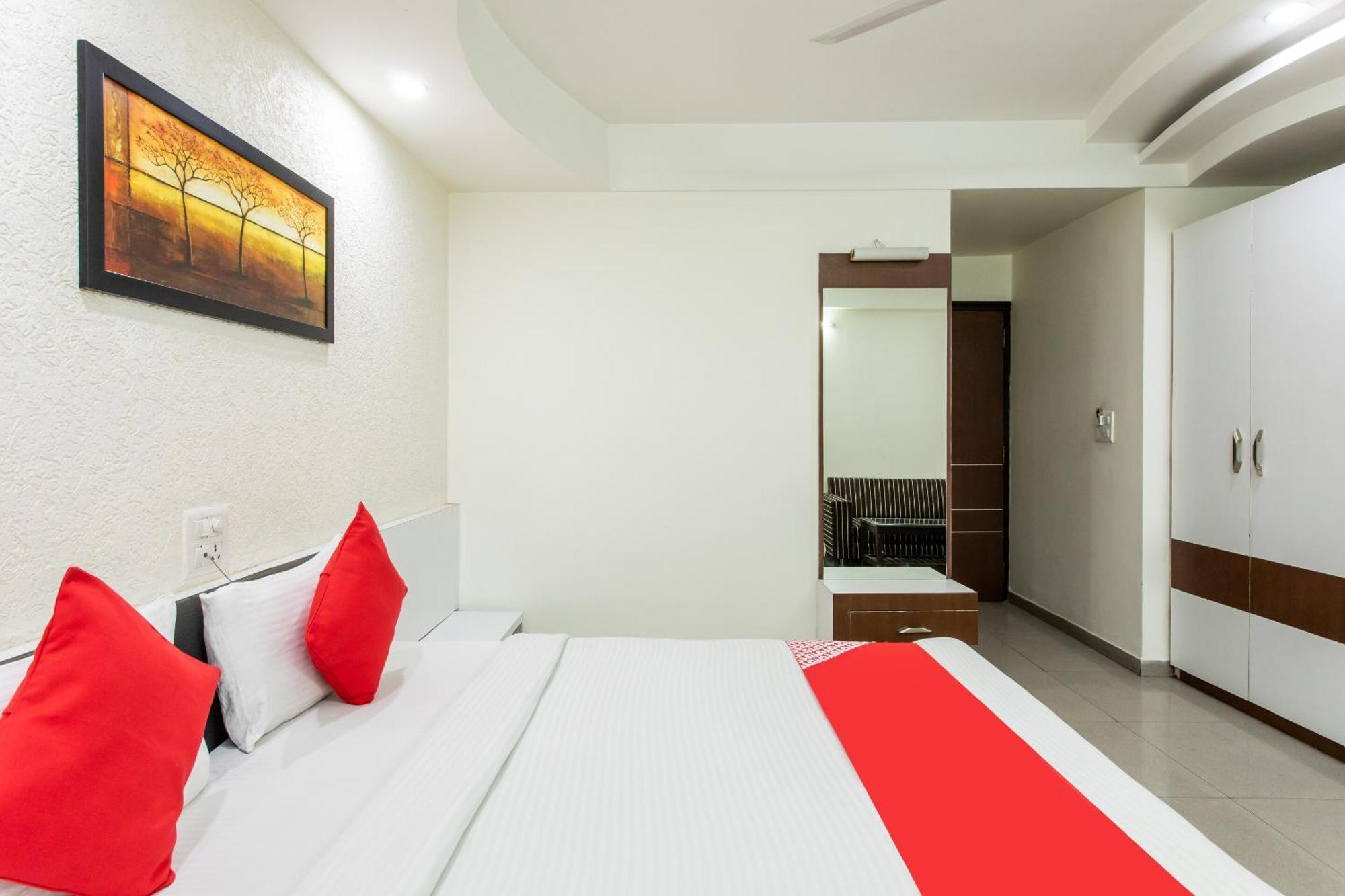 Super Hotel O Mohit Regency Bhopal Exteriör bild